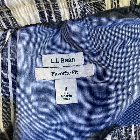 L. L. Bean Women’s Shorts. Women’s size 8 - Picture 13 of 14